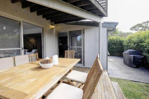 AtTHE COVE - Sunshine Coast Guide 2