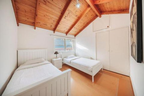 Camberwell Bright Â· Camberwell 5Bedder 2Bath Huge Classy Family Home - Sunshine Coast Guide 4