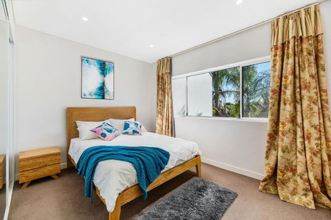 Relax In A Spacious & Modern Townhouse In Asquith - Sunshine Coast Guide 4