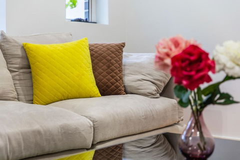Relax In A Spacious & Modern Townhouse In Asquith - Sunshine Coast Guide 3