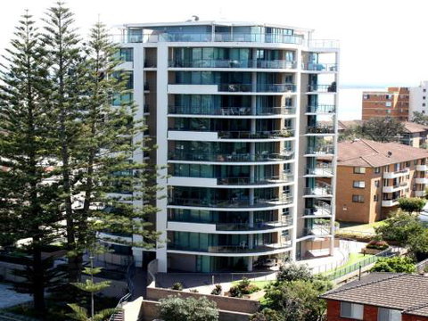 Twin Pines 401 CBD Location - Sunshine Coast Guide 6