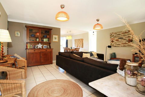 Innisfree Pet Friendly 2 Mins To Beach - Sunshine Coast Guide 5