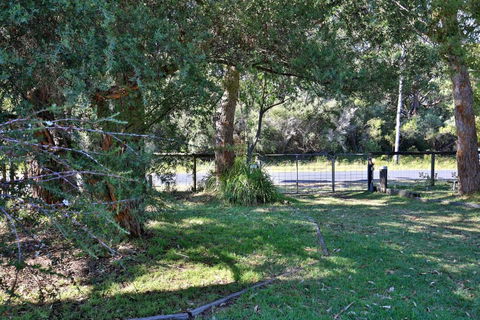 Innisfree Pet Friendly 2 Mins To Beach - Sunshine Coast Guide 1