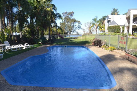 Elsinor Townhouse 10 Mulwala - Sunshine Coast Guide 1