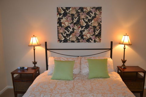 Elsinor Townhouse 4 Mulwala - Sunshine Coast Guide 5