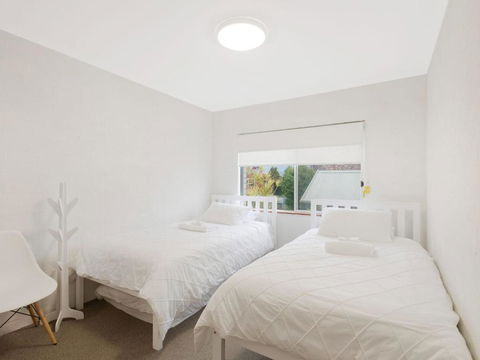 Sapphire Waters Unit 3 - Sunshine Coast Guide 5