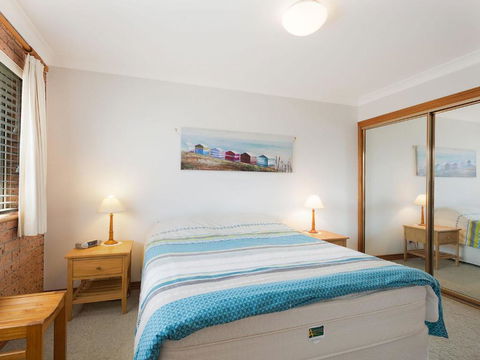 Grand Pacific I Unit 3 - Sunshine Coast Guide 3