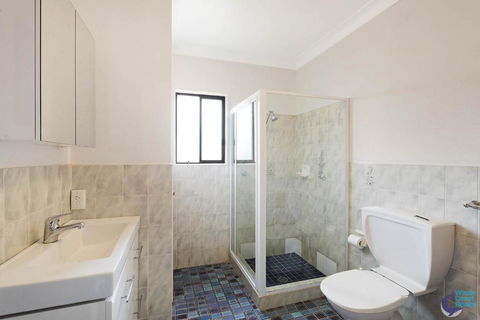 Pacific Pines Unit 6 - Sunshine Coast Guide 3