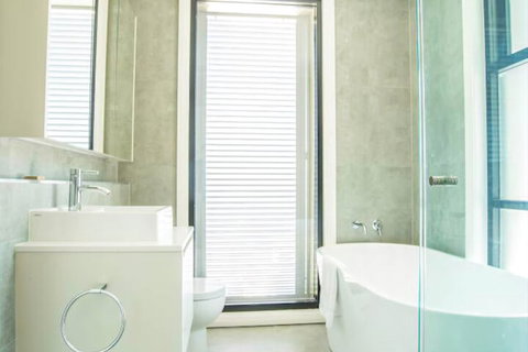 Townhouse Near The City Perfect Family Retreat - Sunshine Coast Guide 5