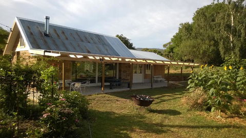 Rosendale Stables - Sunshine Coast Guide 2
