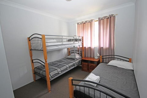 Pacific Court Coffs Harbour NSW - Sunshine Coast Guide 6