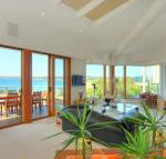 BEDARRA MOLLYMOOK BEACH - Sunshine Coast Guide