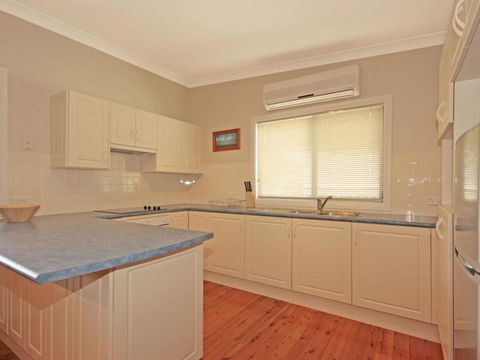 Rackham 12 - Sunshine Coast Guide 5