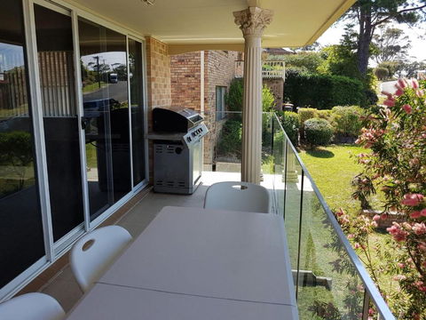 Seaview 48 MOLLYMOOK - Sunshine Coast Guide 4