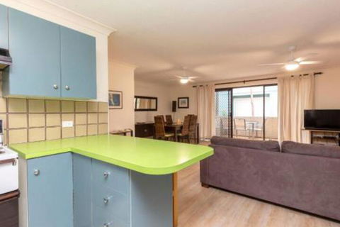 Apartment With Inground Pool - Sunshine Coast Guide 6