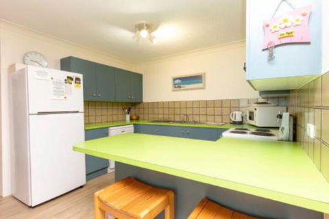 Apartment With Inground Pool - Sunshine Coast Guide 4