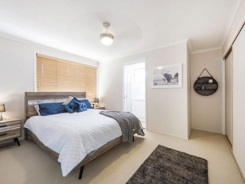 31 Melville Street - Sunshine Coast Guide 5