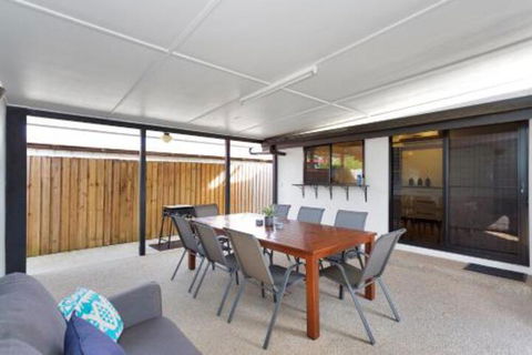 North Central Holiday Home - Sunshine Coast Guide 2