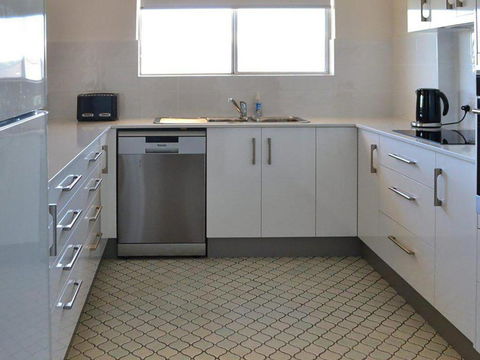 Albert Court 8 - Sunshine Coast Guide 3