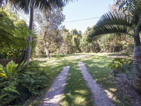 Long Haven - Sunshine Coast Guide 5