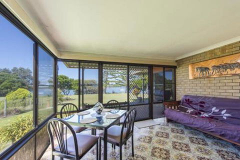 Roblinvale 3 / 28 Queen Lane - Sunshine Coast Guide 0