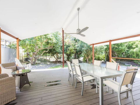 Ripples On The Bay - Sunshine Coast Guide 6