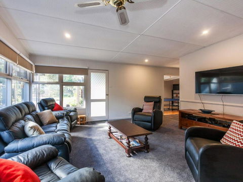 OCEANS 12 ANGLESEA - Sunshine Coast Guide 6