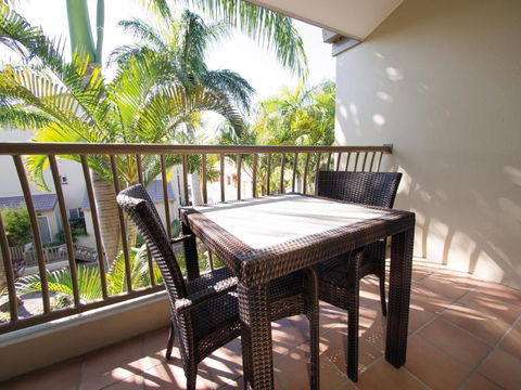 Apartments At 2 Landsborough - Sunshine Coast Guide 3