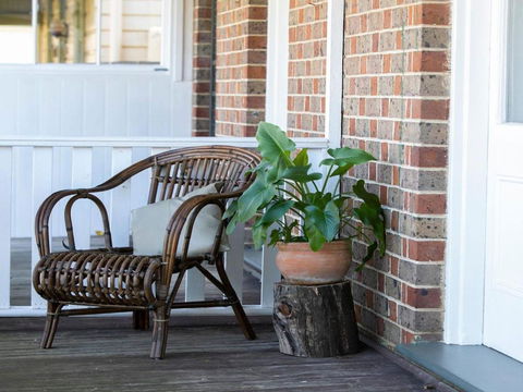 Advilla Stylish Charming & Central Location - Sunshine Coast Guide 3