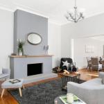 Advilla Stylish Charming & Central Location - Sunshine Coast Guide 0