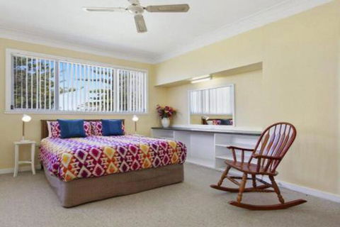 Amazing Aspects Perched Above Tilbury Cove - Sunshine Coast Guide 4