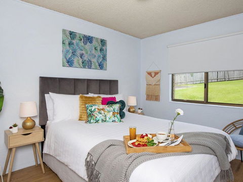 Armstrong Ridge Affordable Beach Oasis - Sunshine Coast Guide 1