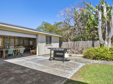 The Burra Break 3 Minute Walk To Beach Access - Sunshine Coast Guide 5