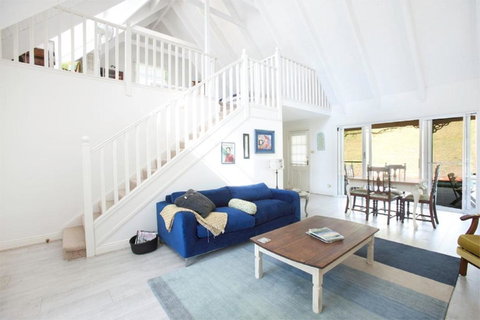 The Dolls House Charming 2 Bedroom Cottage Just A Short Walk From The Village - Sunshine Coast Guide 5