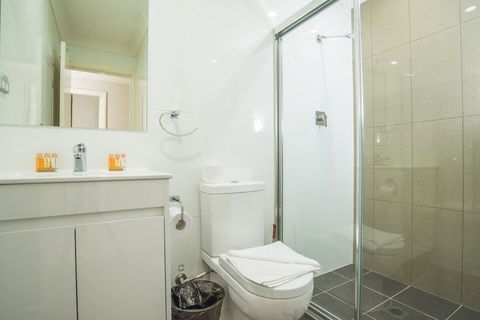 Peaceful 2kingbed Rootyhill Townhouse Near Station - Sunshine Coast Guide 6