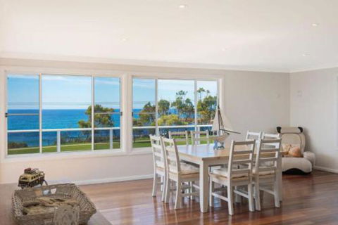 31 McMillan Crescent - Sunshine Coast Guide 6