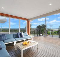 Casa Sorella beachfront family home with pool - Sunshine Coast Guide