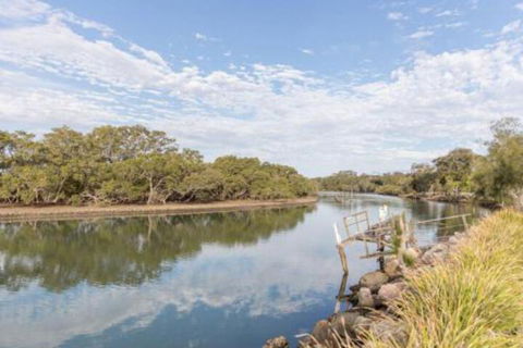 Kookas Nest Waterfront Home Tranquil Setting - Sunshine Coast Guide 5