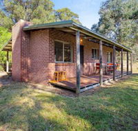 Braeside Cabin Three Parsonsia - Sunshine Coast Guide