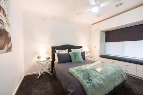 Trotters Retreat - Sunshine Coast Guide 5