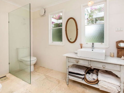 BARRIMA SOMERS BEACH - Sunshine Coast Guide 5