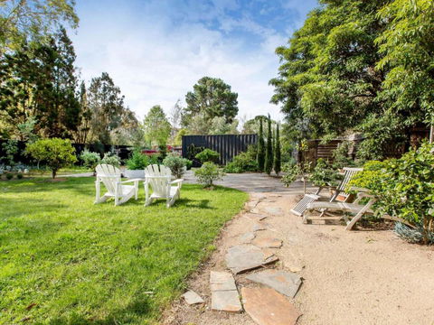 BARRIMA SOMERS BEACH - Sunshine Coast Guide 1