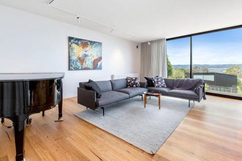 COASTAL LUXE Mt. MARTHA - Sunshine Coast Guide 4