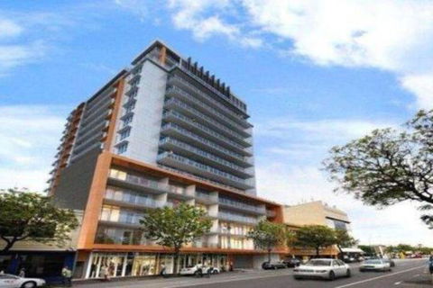 RNR Light Square - Sunshine Coast Guide 0