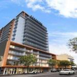 RNR Light Square - Sunshine Coast Guide 1