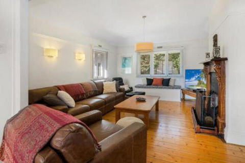 Ellis Cottage Sorrento Plus Guest House - Sunshine Coast Guide 5