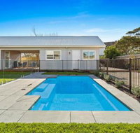 Birdrock Beach Bed  Breakfast - Sunshine Coast Guide