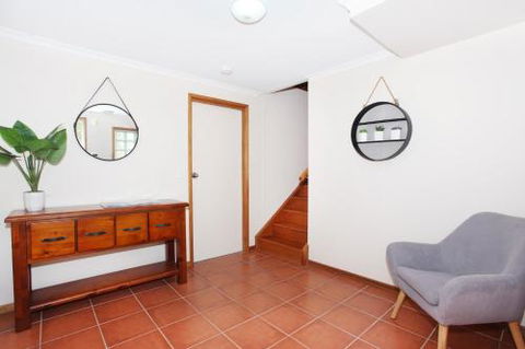 Campbell 7 Studio - Sunshine Coast Guide 5