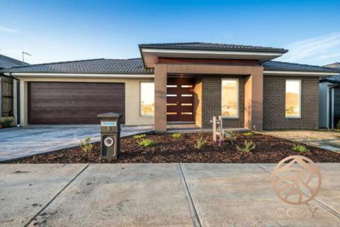 119Breath Of The Forest In The Heart Of Clyde - Sunshine Coast Guide 0