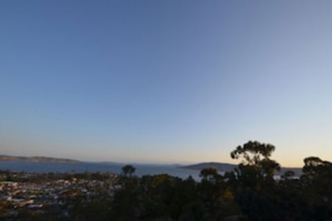 Hilltop House - Sunshine Coast Guide 0